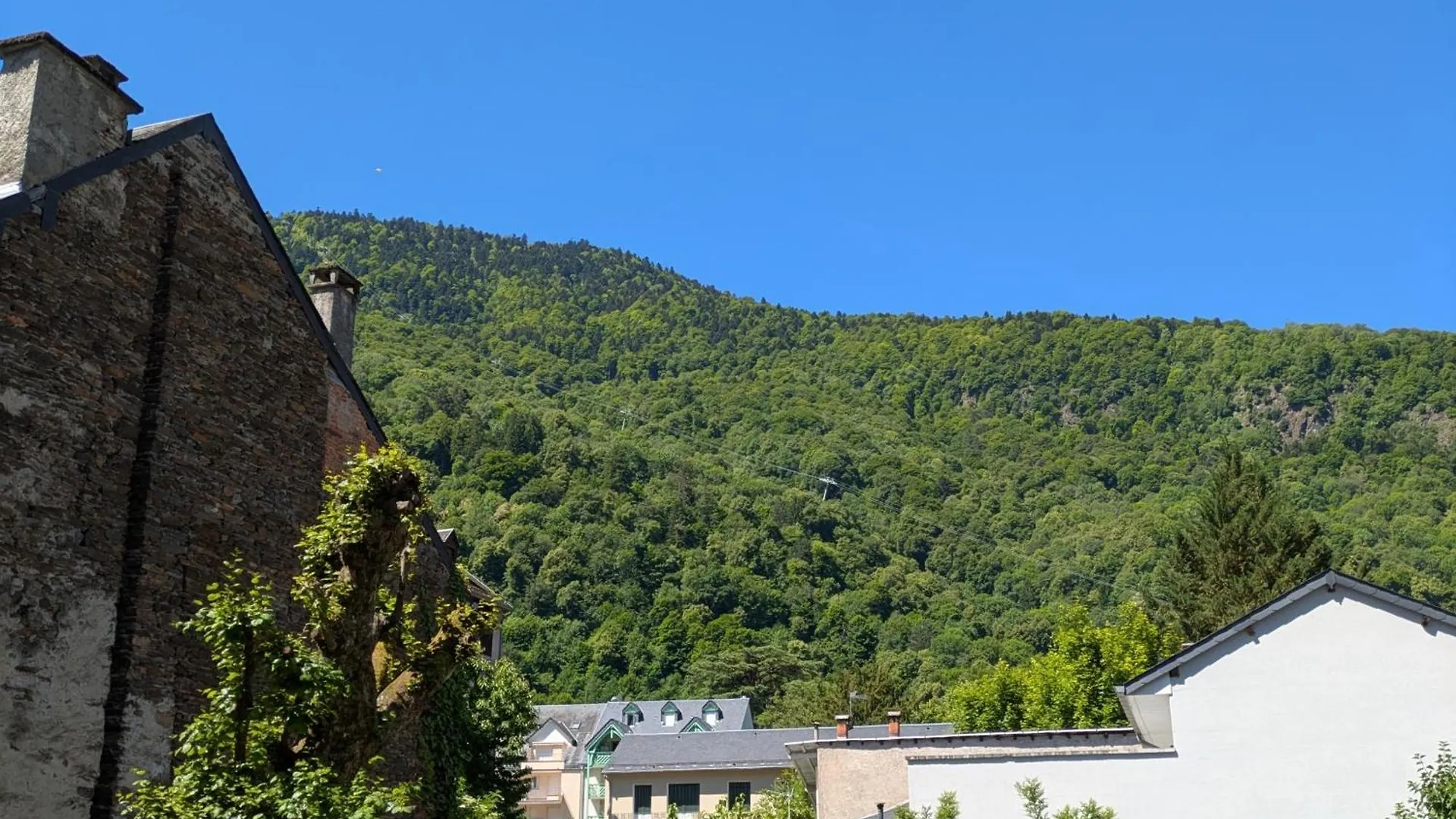 Апартаменты T2 Centre De Luchon Bagneres-de-Luchon